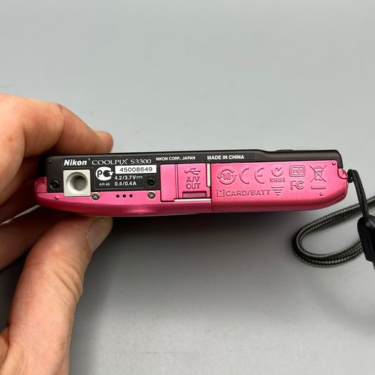 Nikon Coolpix S3300 16MP Digital Camera Pink - Boxed - Full Kit