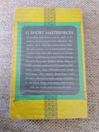 Irish Stories and Tales 1961 in used condition 32 stories and tales FREE STANDARD POSTAGE INCLUDED