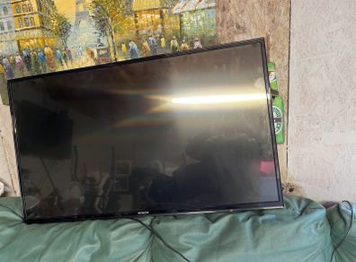 42inch Smart TV working perfectly