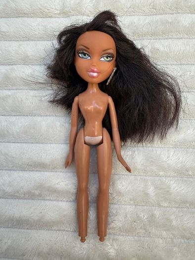 Bratz Doll Be-Bratz.com Yasmin 1 earing only Used Please see photos