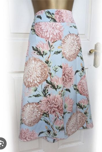 Warehouse light blue pink flower bee print lined skirt