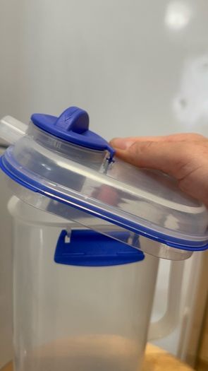 Plastic 2L Jug "Sistema"