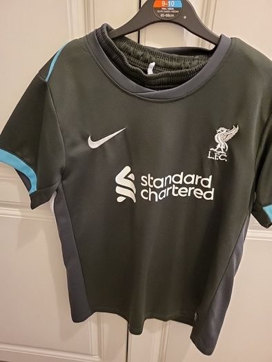 liverpool kits x3
