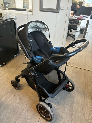 Complete sliver cross Pram system for sale