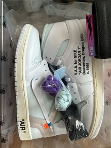 Air Jordan 1 High OG x V.A.A