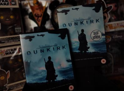 Dunkirk ! Two Disc Limited Edition with Unseen Extras ! DVD ! 2017 ! Christopher Nolan !