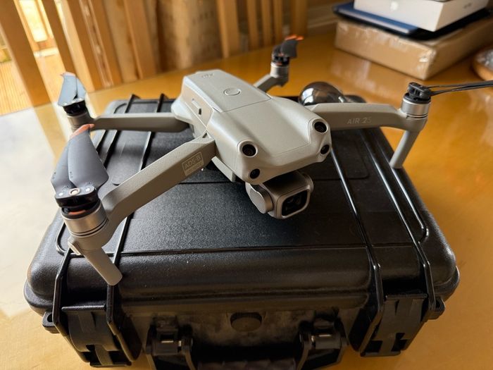 DJI Air 2s fly more combo with RC controller