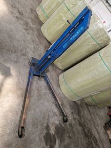 Mobile workshop crane -used