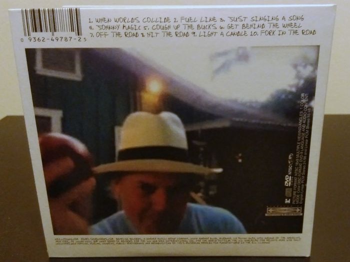 Neil Young Fork In The Road CD + HD DVD.