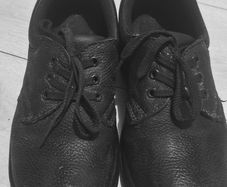 Safety shoes