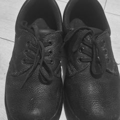 Safety shoes