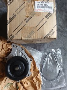 Genuine Toyota ,avensis ,rav4, Verso, Water Pump  16100-09341, Aisin