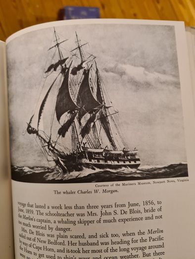 Book Of The Seven Seas By Peter Freuchens. Hardback  Dustjacket 512 Pages LARGE VOLUME BOOK.