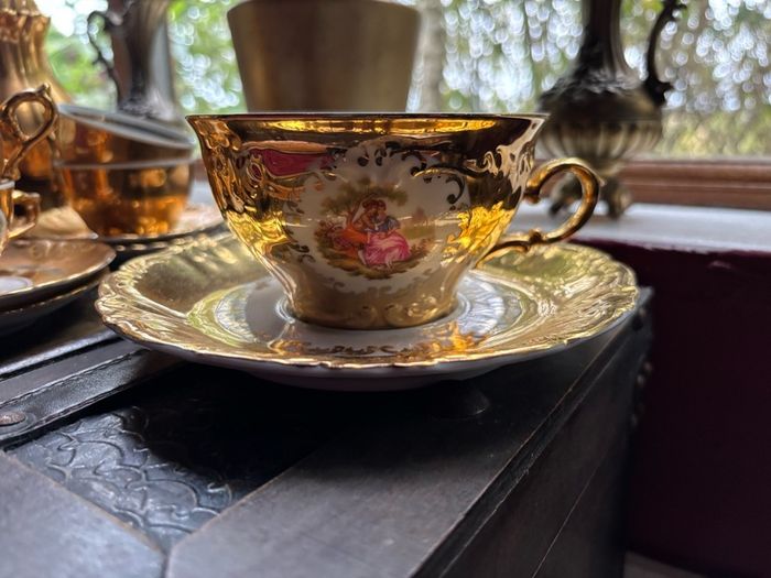 Vintage LES Porcelaine Tea Cup & Saucer Lucien Engel Strasbourg Fragonard Gold