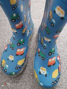 NEW.boy's wellies.Size 2/eur34