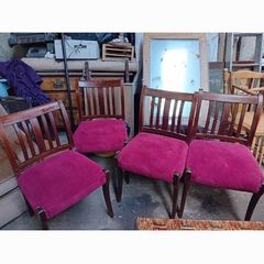 4 Kitchen Chairs