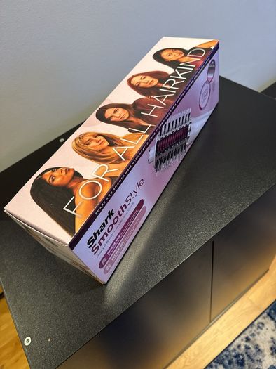 Brand New Shark SmoothStyle Heated Brush + Smoothing Comb