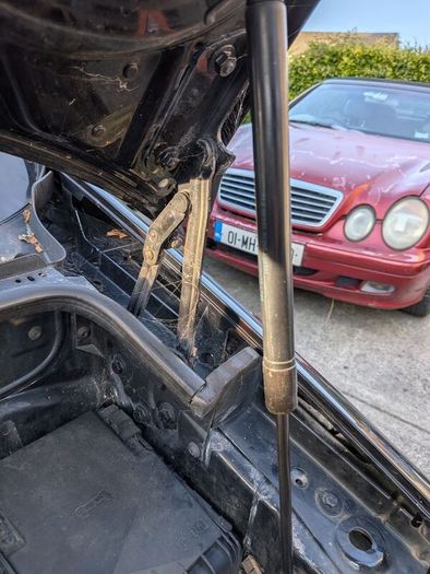 Caddy / touran bonnet