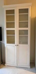 Glass-door cabinet