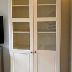 Glass-door cabinet