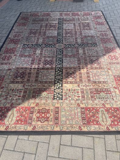 Rug