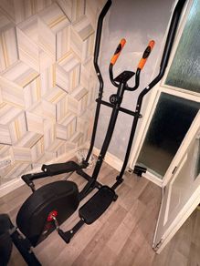 Cross trainer