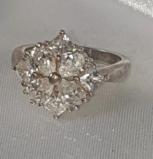 Pristine Vintage Silver & White Sapphire Ring