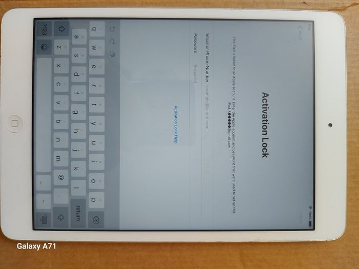 Apple Ipad Mini, 2nd Generation, 16GB, Silver, Activation Locked, for parts or repair