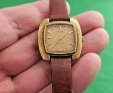 Vintage 1940s Swiss Made Tissot Stylist Ww2 era Lady's Mechanical Wind up Swiss Watch