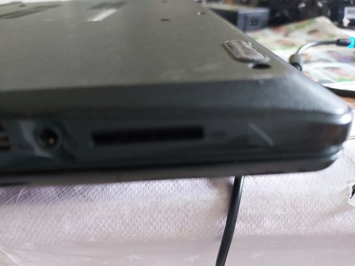 DELL Inspiron 15, Model 5100, Intel Core i3=7020U CPU, 2.3GHz, 4GB Ram, 1 Terrabyte HDD, Windows 10 64bit, Microsoft Edge, Chrome and VLC