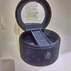 Velvet Round Jewellery Box