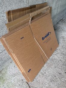 Cardboard boxes x16