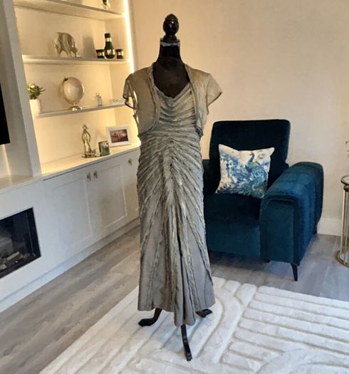 Elegant Ladies Special Occasion Dress with Bolero. Size UK 14 / EU 42