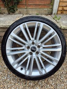 4x 19" Audi alloy wheels