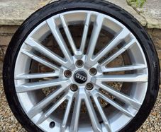 4x 19" Audi alloy wheels