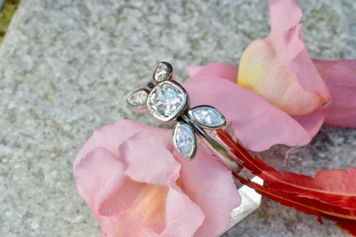 Antique Diamond Cluster Solitaire Ring - Platinum