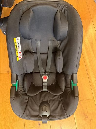 Babylo 2-in-1 Travel System with Car Seat Black