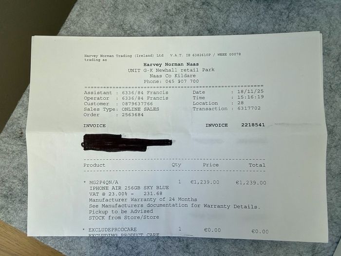 Apple iPhone Air 256GB Sky Blue Box Receipt and Accessories