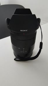 Sony Zeiss 16 70mm F4 OSS Lens