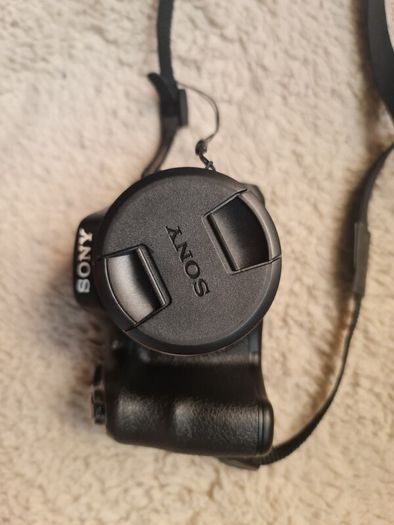 Sony Cyber-shot DSC-H300 Digital Bridge Camera