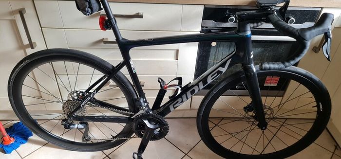 56cm ridley falcn 105 disc di2 12