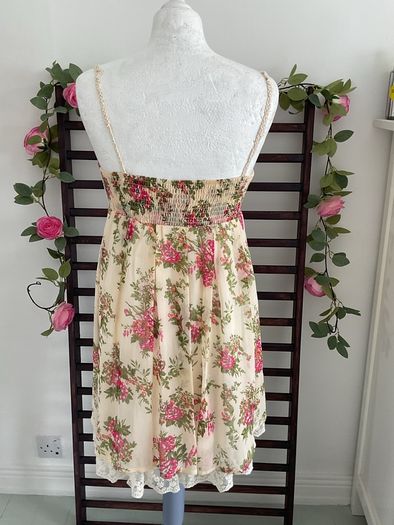 dress Bnwot cream floral mini dress size medium Christina V brand