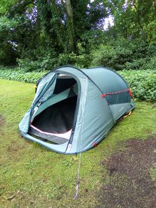 Quechua 2-person instant pop-up camping tent