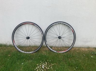 Road bike wheels