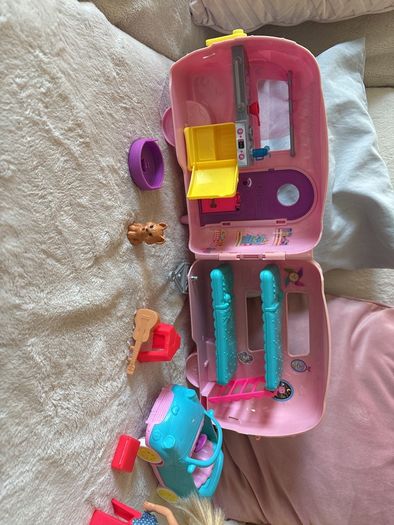 Barbie - Chelsea camper van
