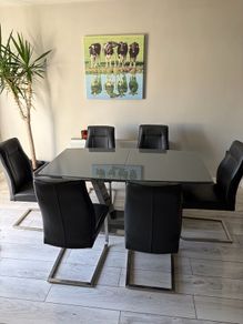 Dining Table & Chairs