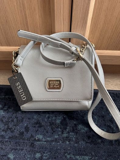 Guess  Shoulder Bag / Handbag
