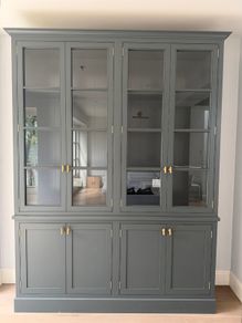 Rhatigan & Hick Dresser