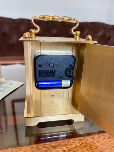 As New Vintage Westclox Quartz Carriage Clock Gold Metal Rectangular Roman Numerals Analogue 1980s