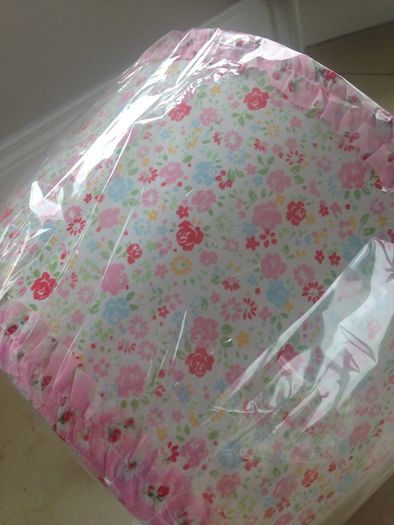 Matching Floral Pendent Shade and bunting Set